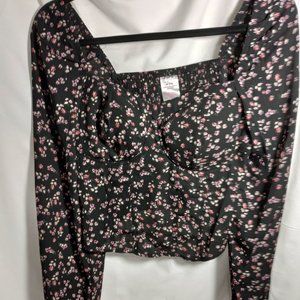 BRAND NEW NO BOUNDRIES SHIRT